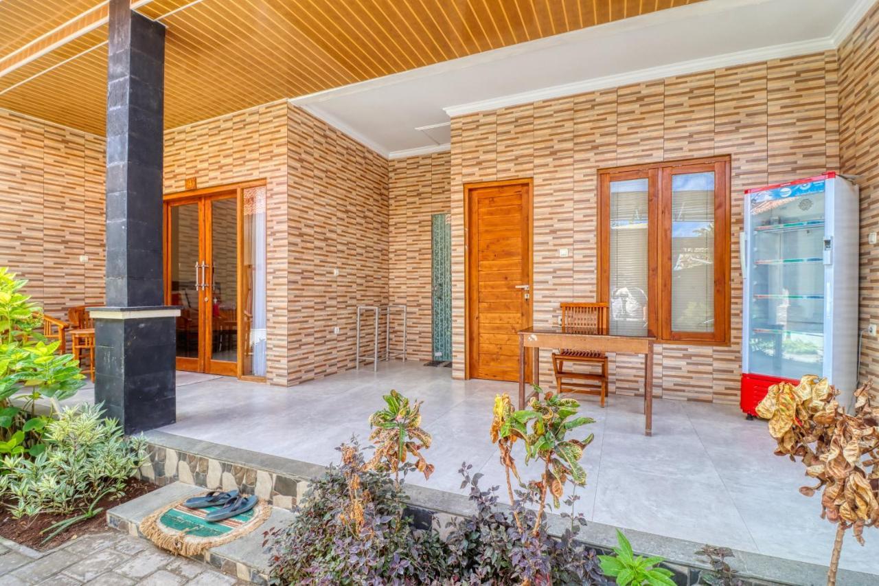 Toyapakeh Nibugi Guest House מראה חיצוני תמונה